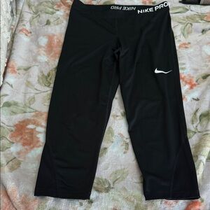 Nike pro cropped Leggings size XL
